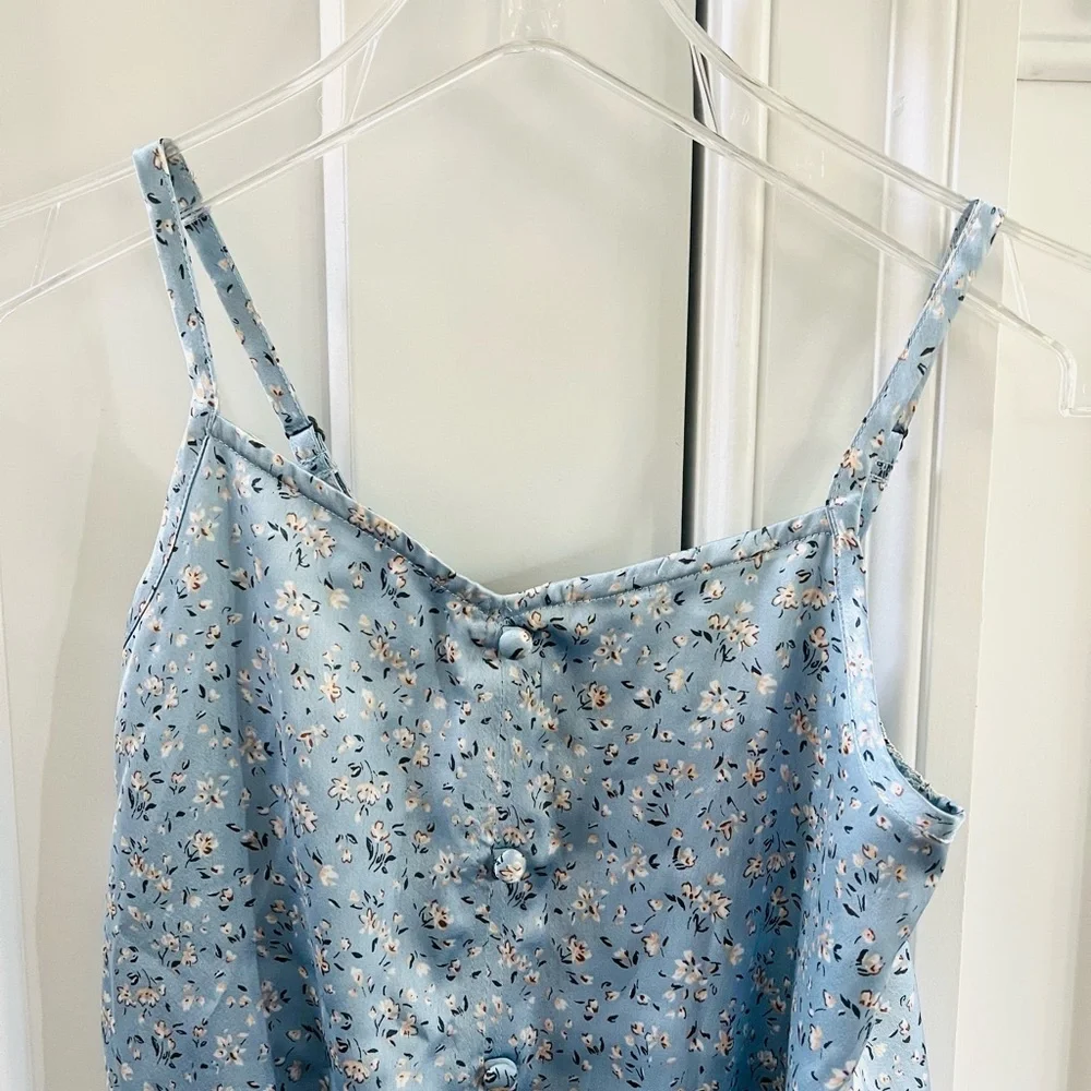 Abercrombie Kids blue floral top size 11/12